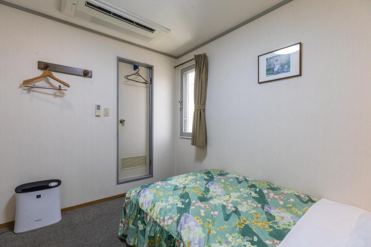 Tabist Business Hotel Takamado Shin-Omiya Nara Buitenkant foto