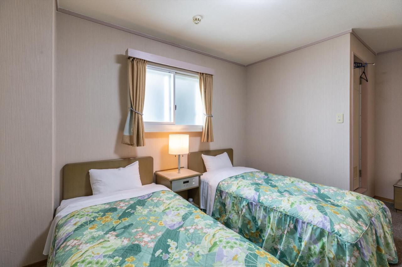Tabist Business Hotel Takamado Shin-Omiya Nara Buitenkant foto