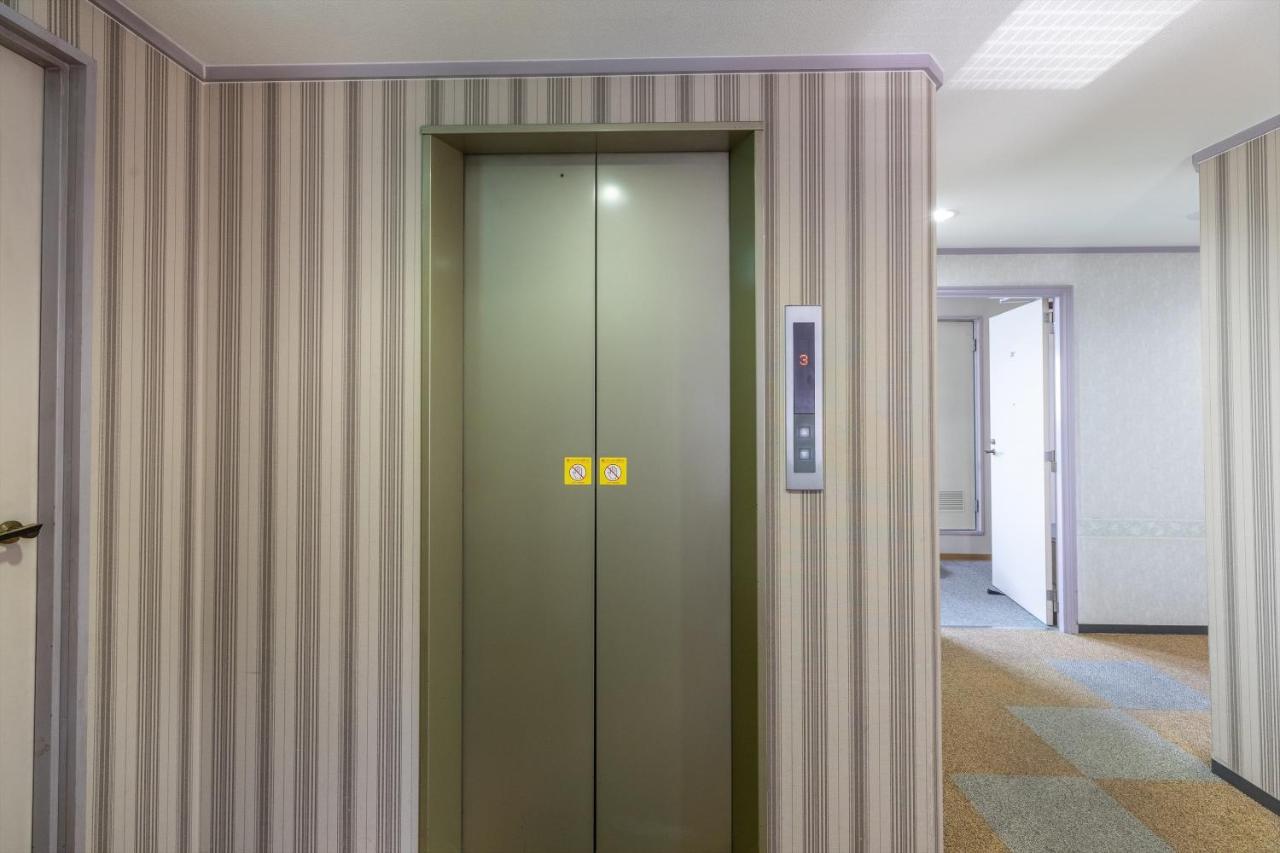 Tabist Business Hotel Takamado Shin-Omiya Nara Buitenkant foto